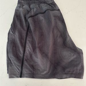 Lululemon Linerless Short XXL